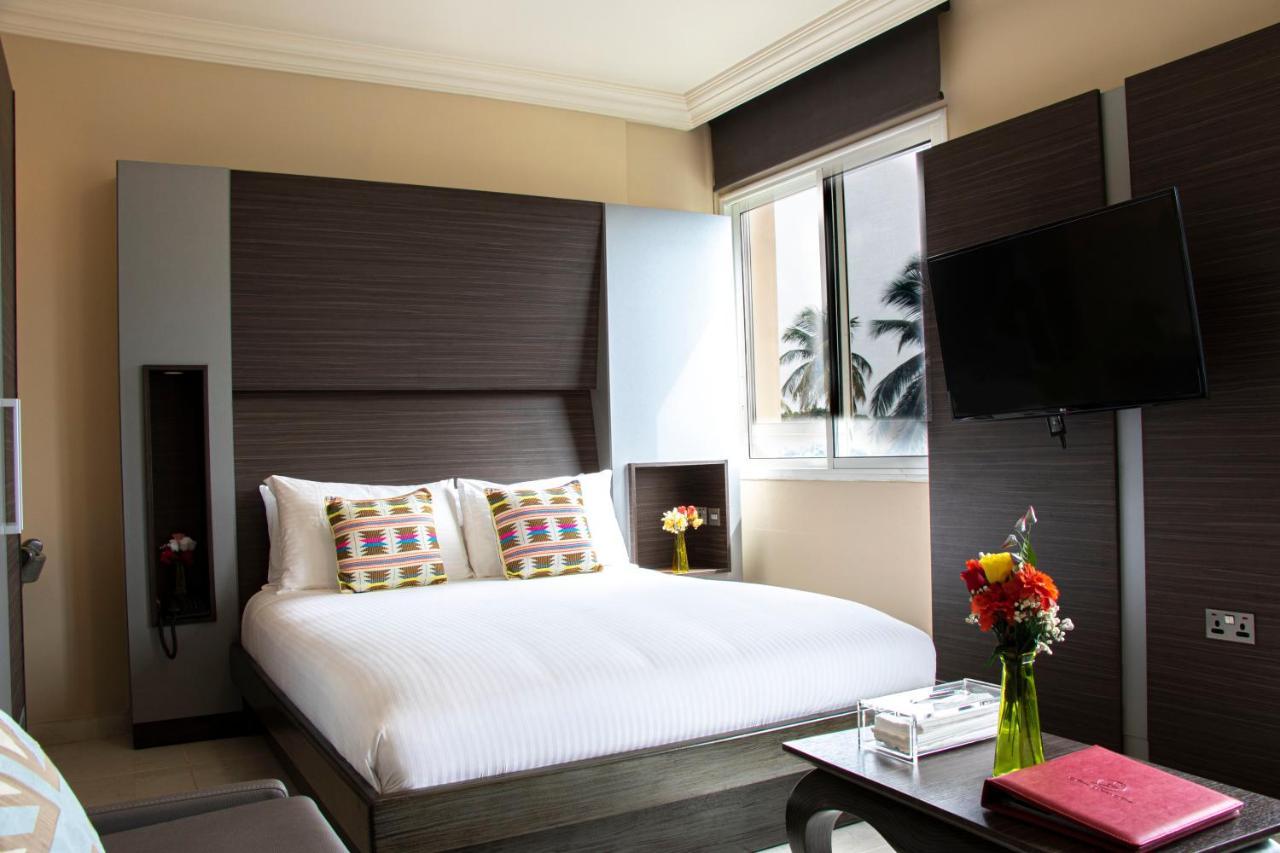 Home Suites Boutique Hotel Freetown Bagian luar foto